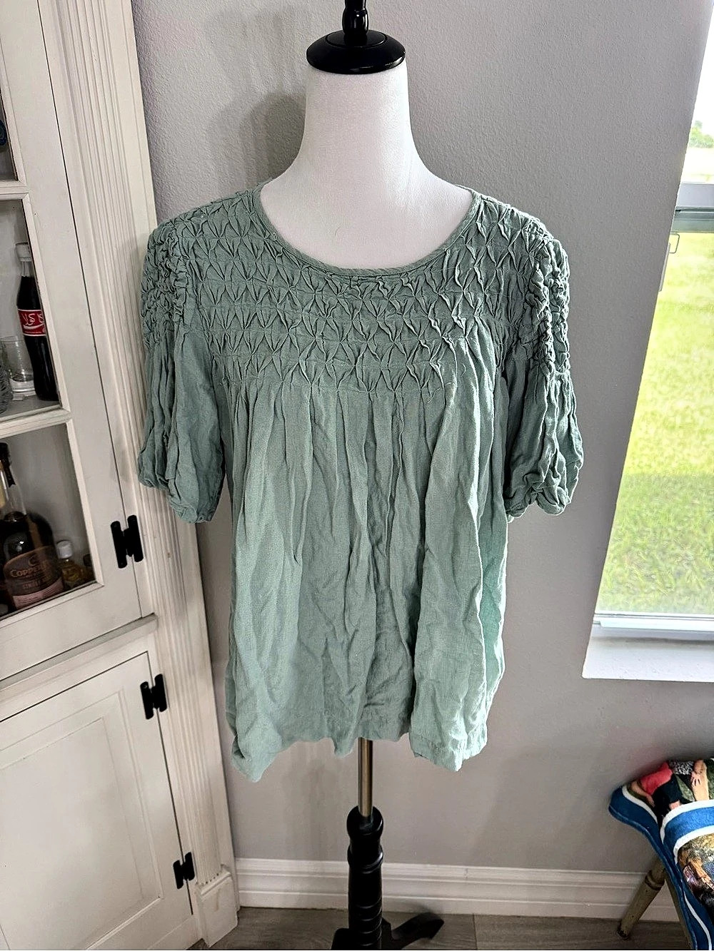Anthropologie Smocked Puff Sleeve Tunic in Green Size Large